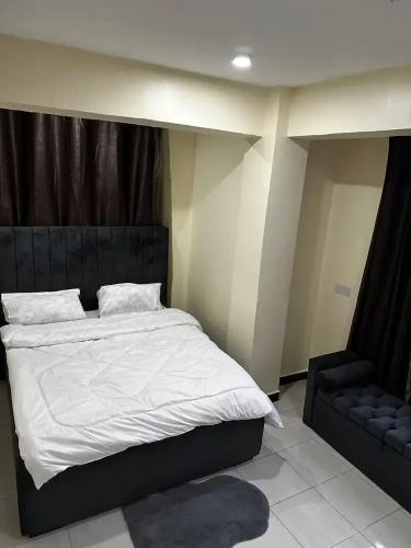 Girrafe Apartments