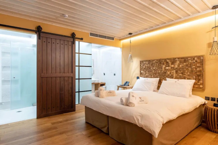 5 Raches Suites