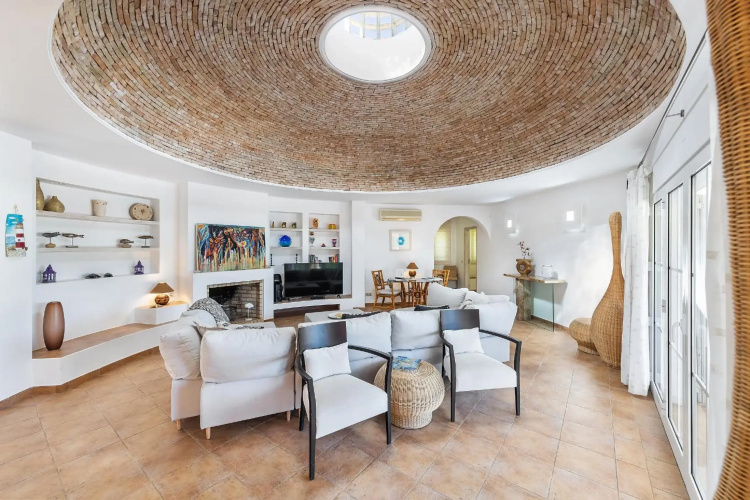 Villa Dome by OCvillas