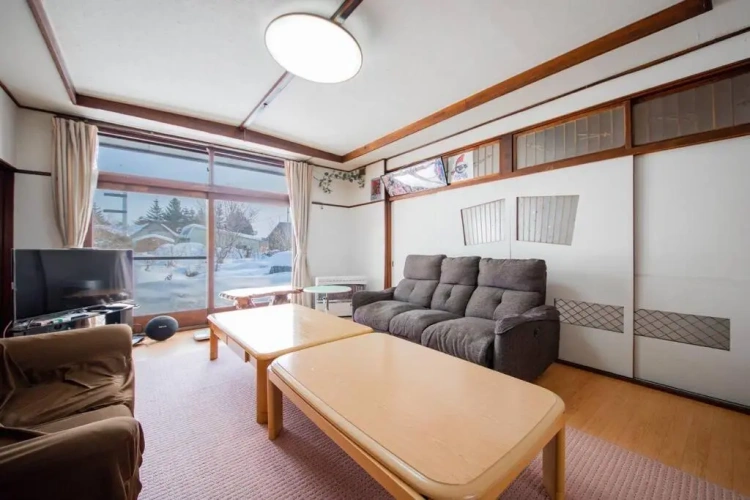 3 Bedrooms Cottage