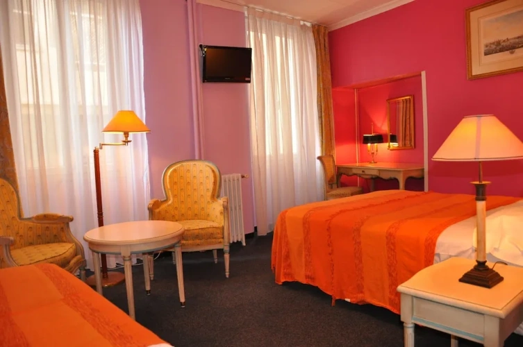 Superior Triple room