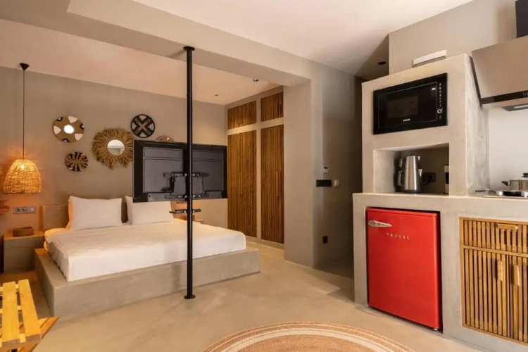 Deluxe Suite