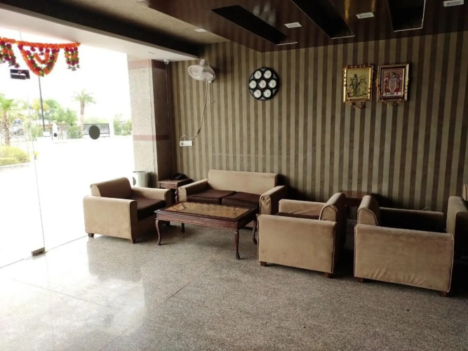 Hotel Bhanwar Singh Palace