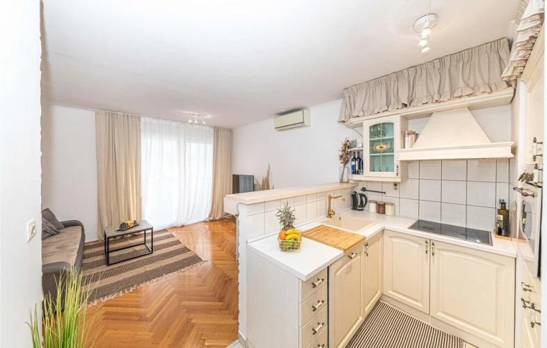 Beautiful Apartment in Split With Wifi and 1 Bedrooms