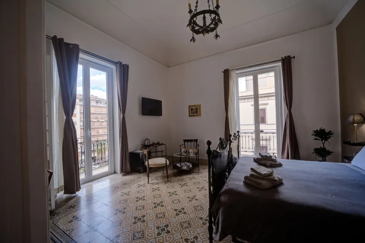 Suite with balcony