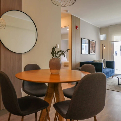 w Marvelous 2BR With Balcony in Miraflores