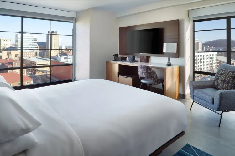 Executive Double room with city view
