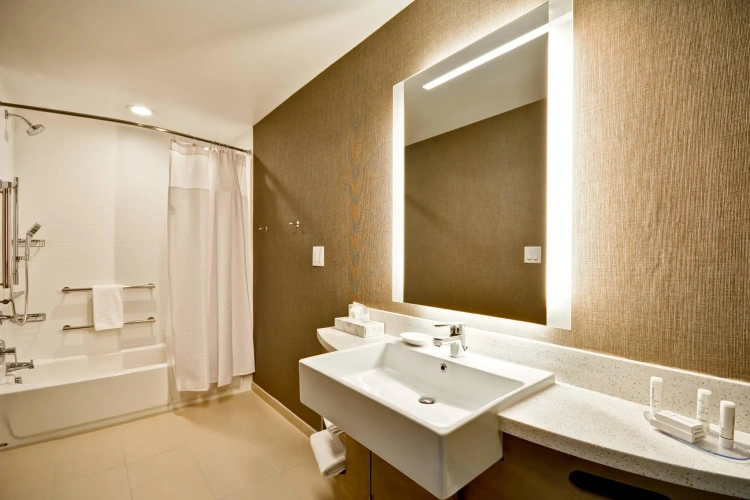 Quadruple Suite