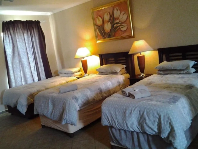 3 Bedrooms Apartment