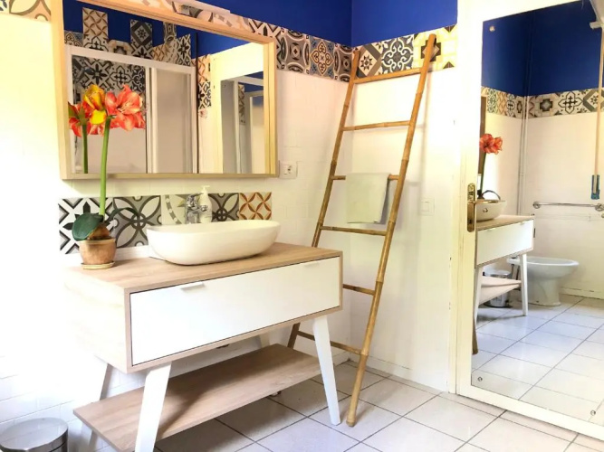 Clua Holiday House