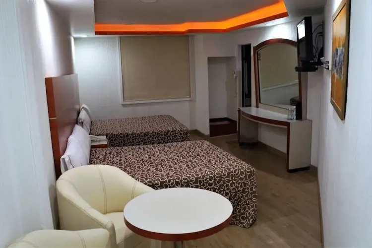 Standard Twin Family room