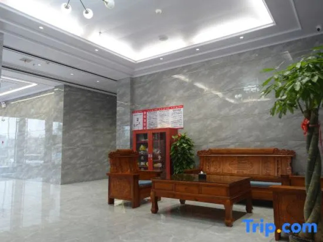 Uncle Yong Hotel