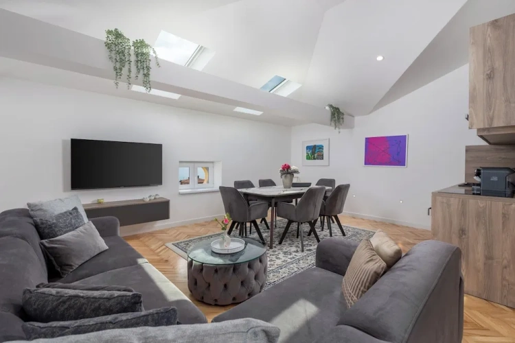 Premium Apartment
