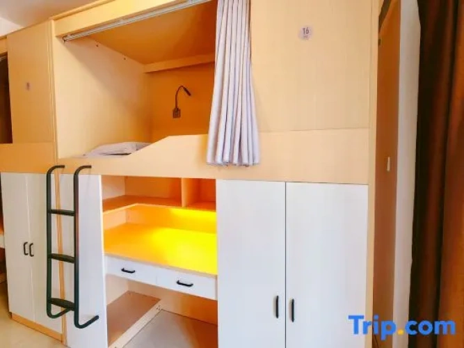 Bed in Dorm (female dorm)