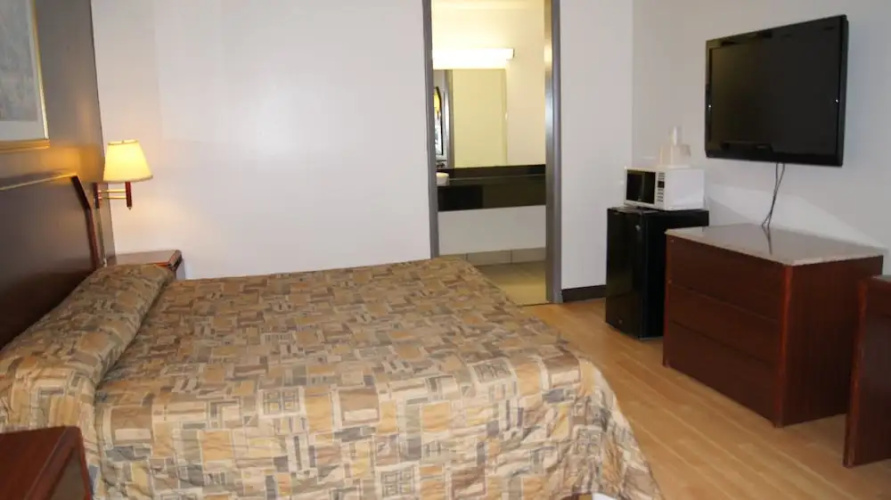 Motel 6