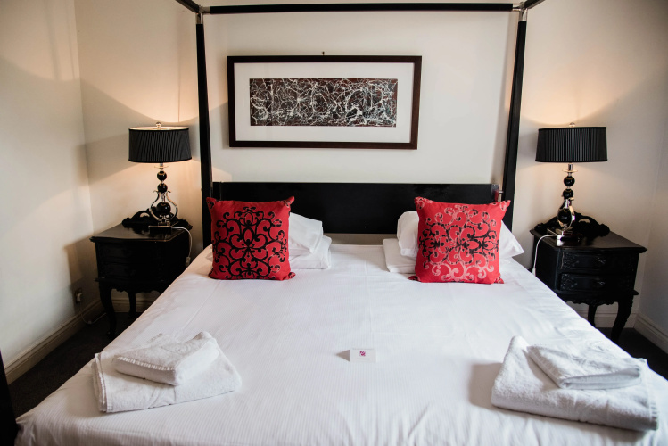 Episode Hotel