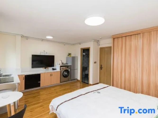 Standard Double room with city view