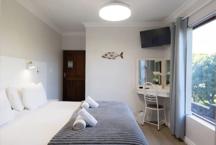 1 Bedroom Comfort room