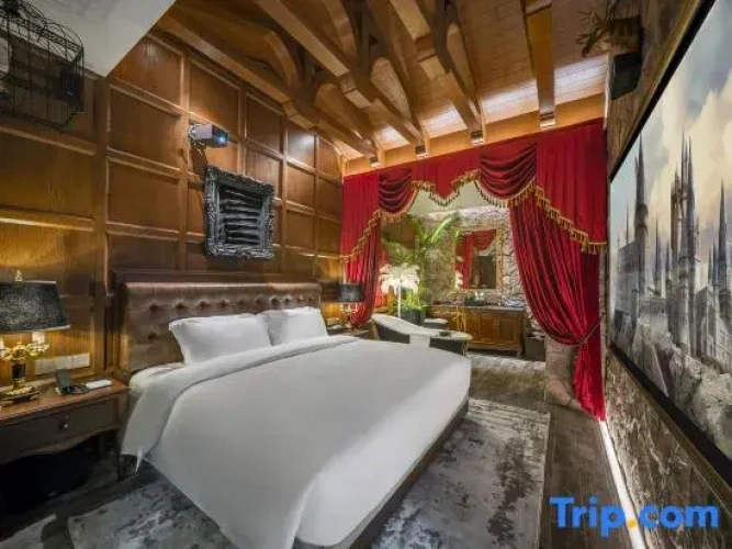 3 Bedrooms Double Villa