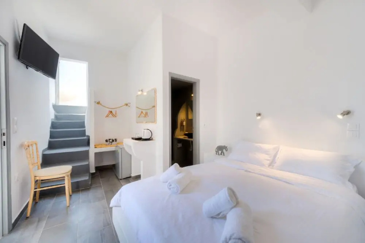 Katris Apartments