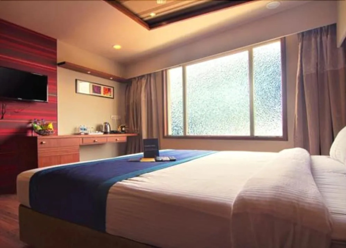 FabHotel Berry's