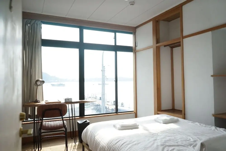 Standard Double room with bay view
