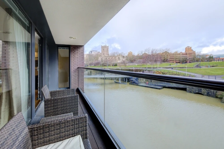 1 Bedroom Superior Apartment with balcony