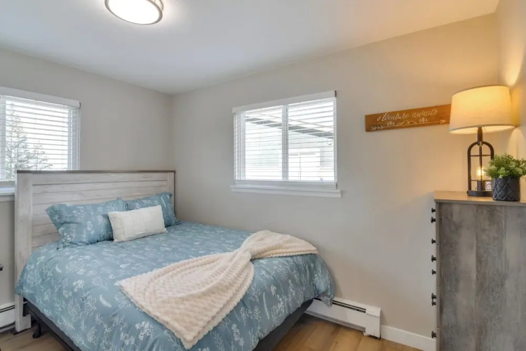 3BR Riverfront Retreat! Mtn Views, Community Perks