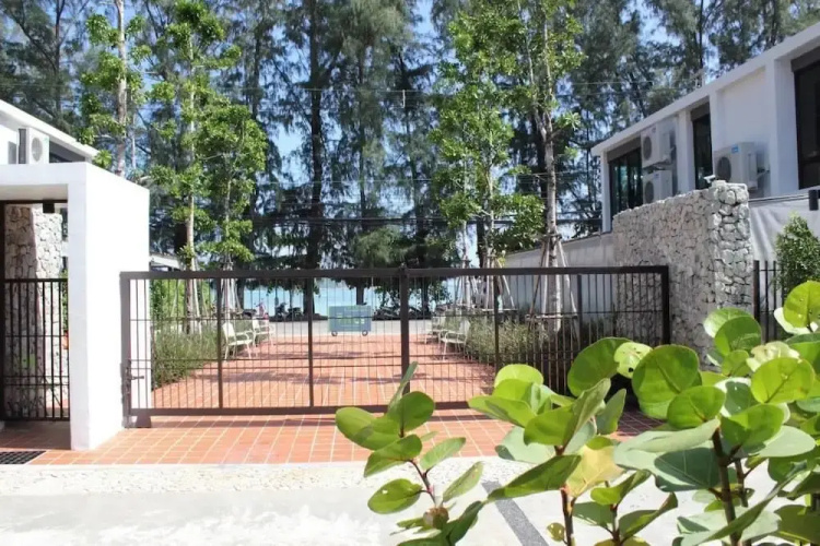 Modern Condo Walk to Rawai Beach C188