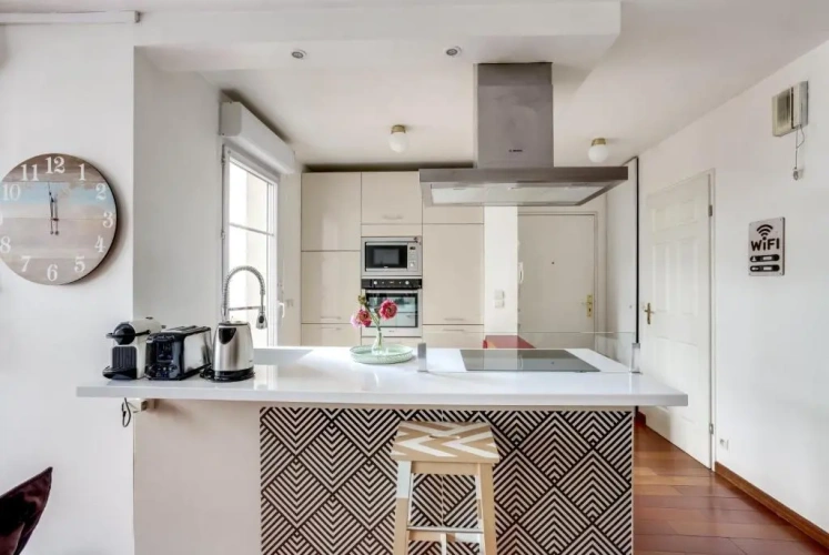 2 Bedrooms Apartment