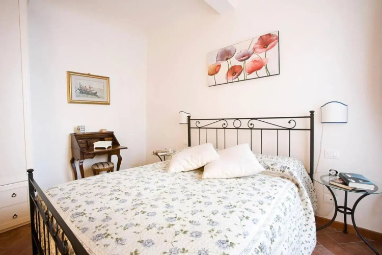 Ellen's cozy apartment