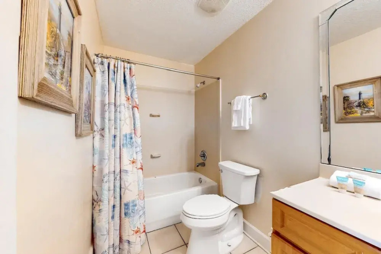 Twin Palms 702