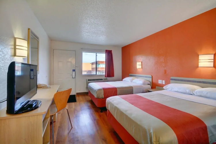 Motel 6 Wethersfield, CT - Hartford