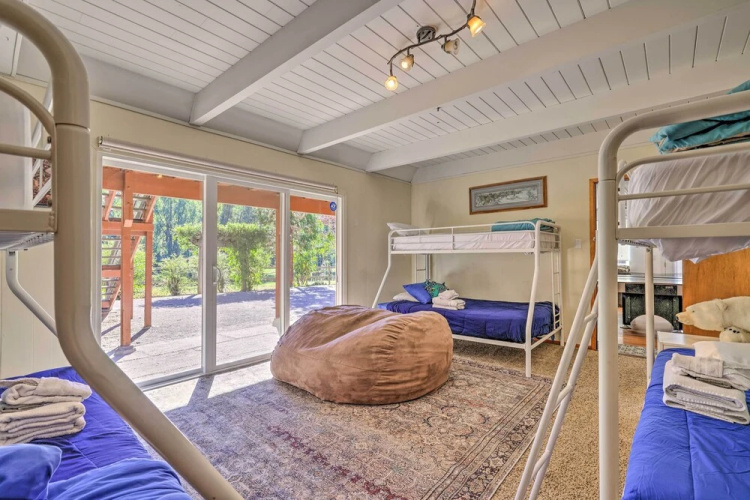 Furnished Deck & Nat'l Forest Views: Arnold Cabin