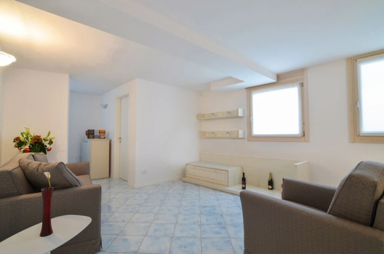 Sirmione Halldis Apartments