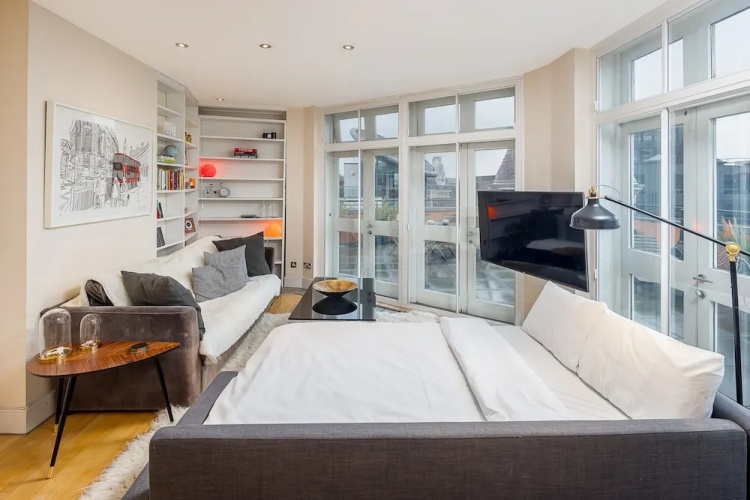 1 Bedroom Penthouse in Farringdon