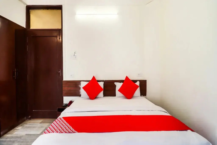 FabHotel Ashoka Inn