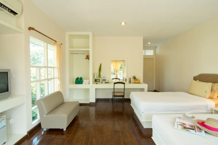 Makathanee Resort