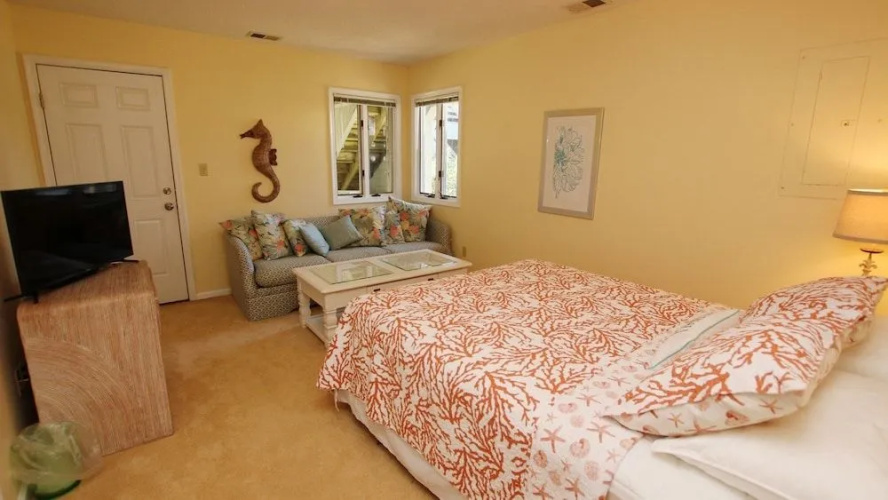 Corolla Dreaming - 4 Br Home