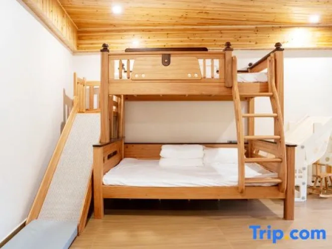 2 Bedrooms Family Tent