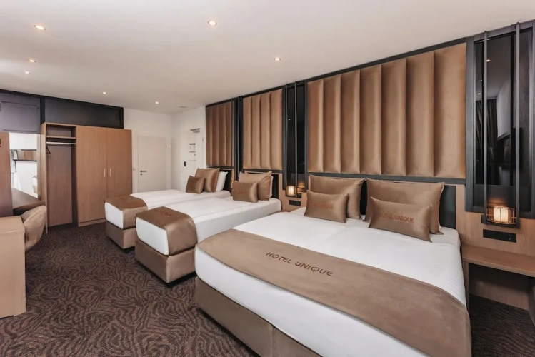 Standard Quadruple Family room