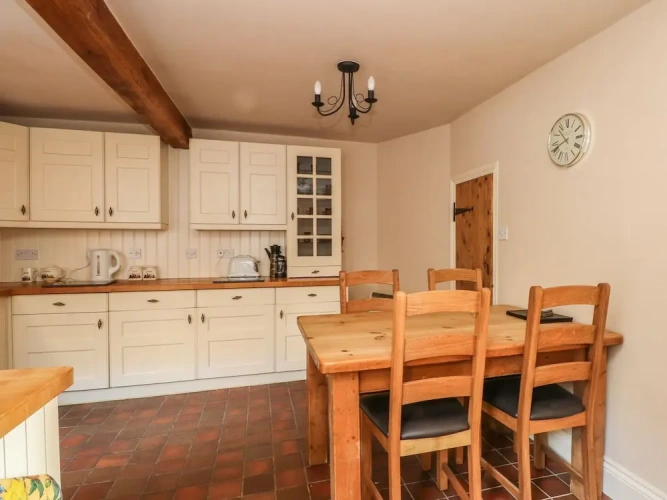 Double Cottage