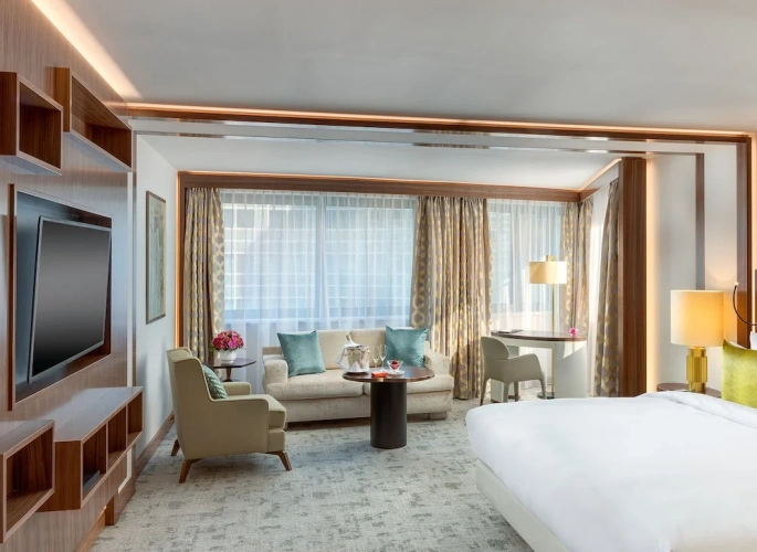 Corvinus Twin room with Fashion Street View