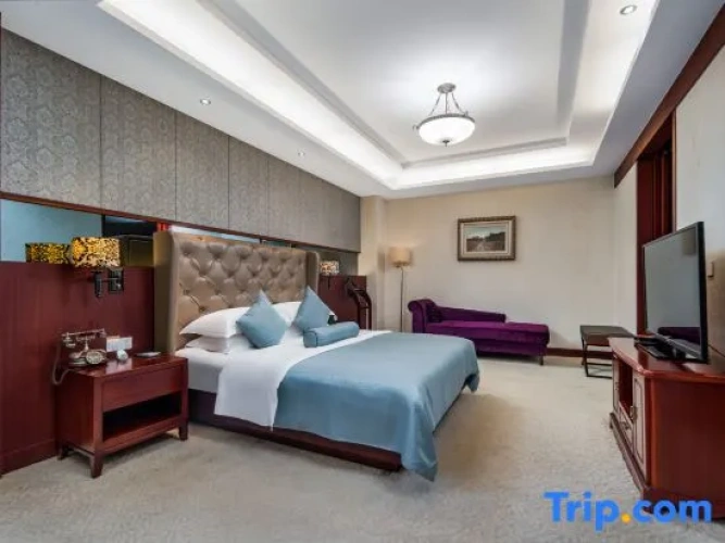 Deluxe Double Suite