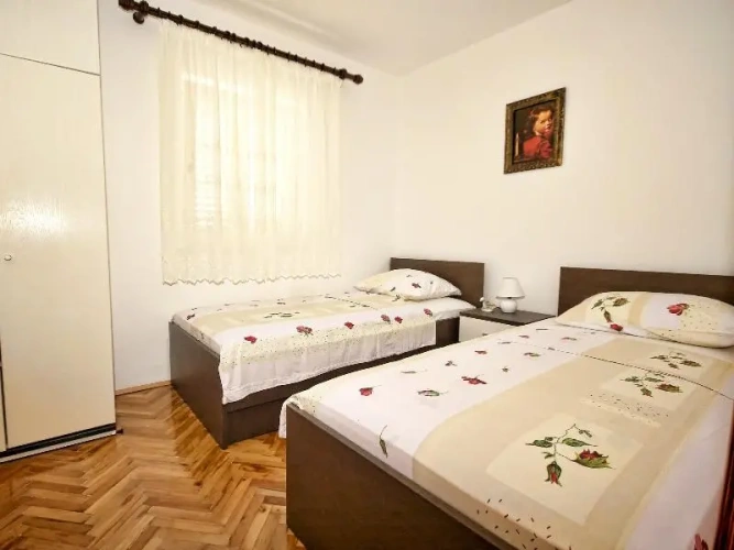 Quadruple Apartment