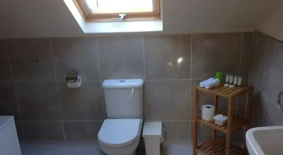 Cronins B&B