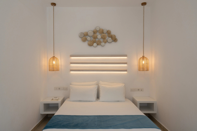 Sunshine Hotel