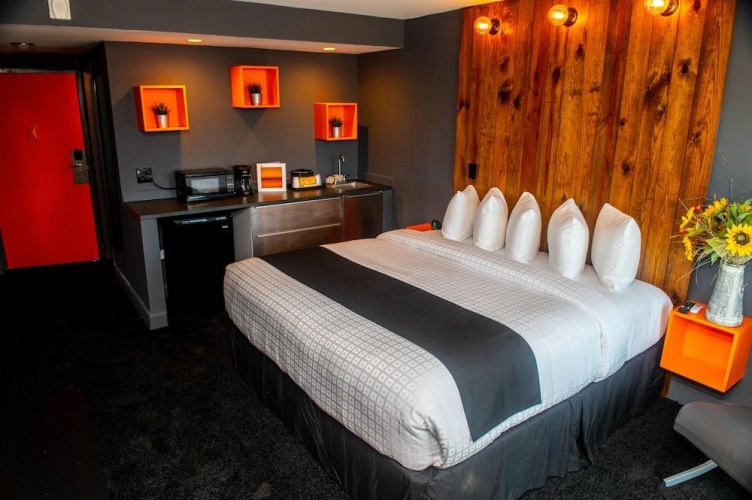 Guest rooms