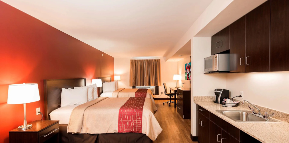 Red Roof Inn PLUS+ & Suites Malone