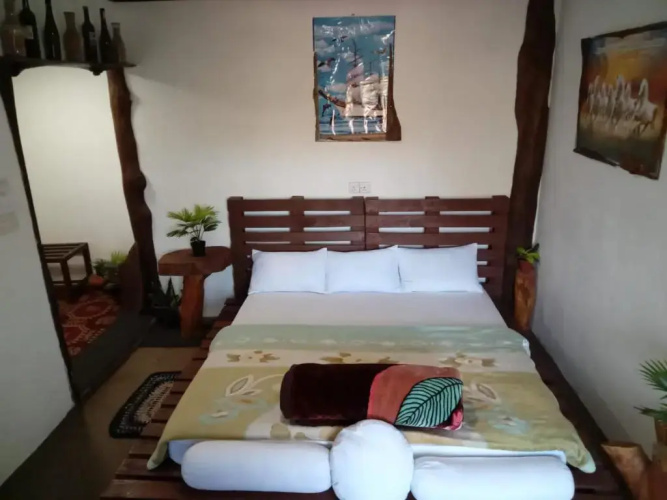 20/20 wood cabana